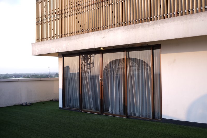 sliding glass door service